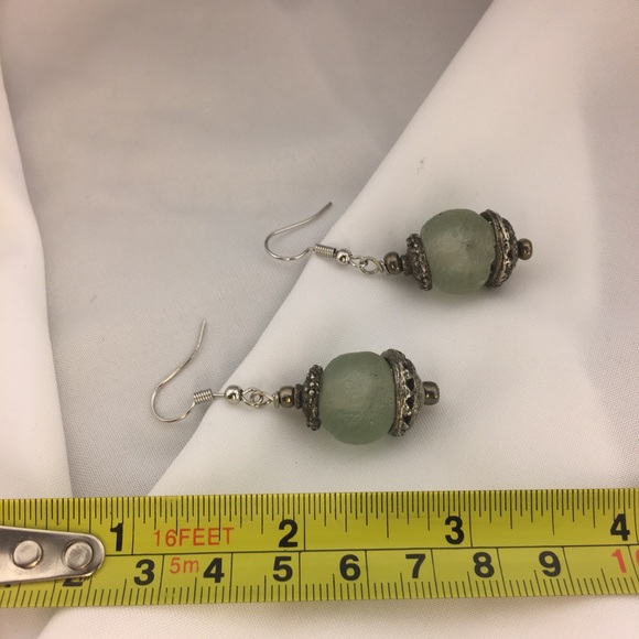 Dangle earrings made from reclaimed pieces - Picture 2 of 5